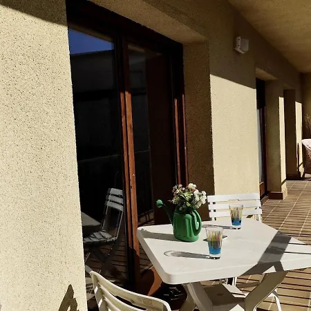 Daire Large Floor With Communal Pool